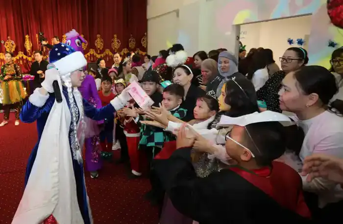 В Мангистау прошла Президентская ёлка (2)