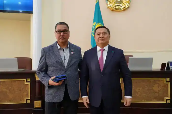 Государственные награды получили лучшие представители рабочих профессий (4)