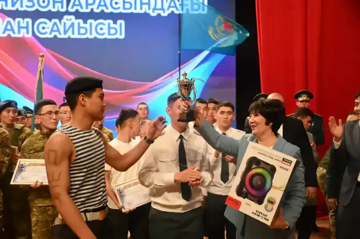 Когда военные смеются: Жайдарман в Актау! Астане