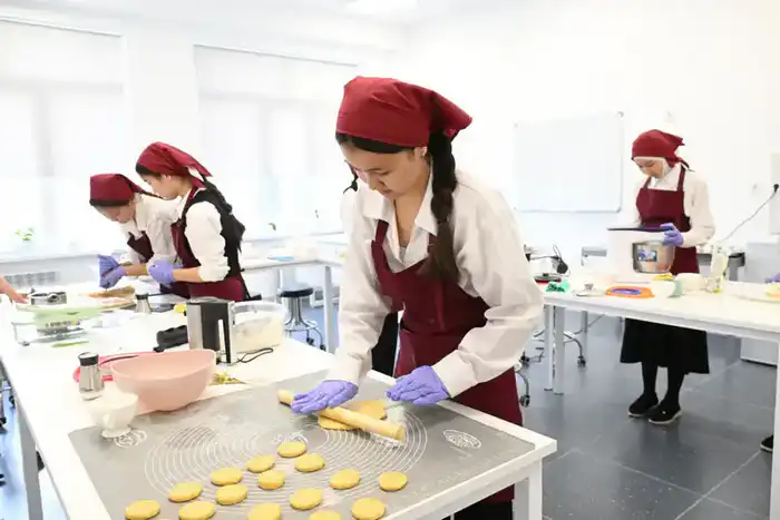 В Жетісу качество питания и безопасность в образовательных учреждениях взята на общественный контроль (9)