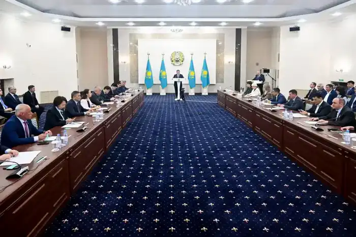 Аким СКО отчитался перед депутатами (9)