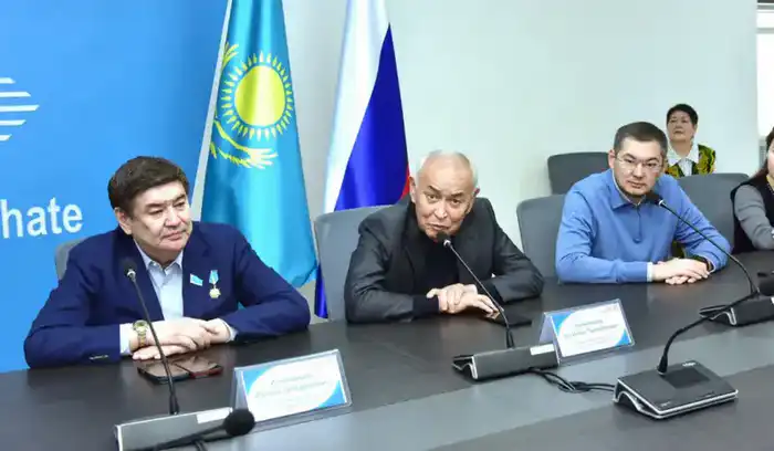 В Таразе вручены первые двойные дипломы выпускникам совместной программы РХТУ и Университета Дулати (2)