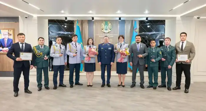 Министр внутренних дел Казахстана наградил спортсменов за достижения на турнире, посвященном 100-летию 'Динамо' Астане