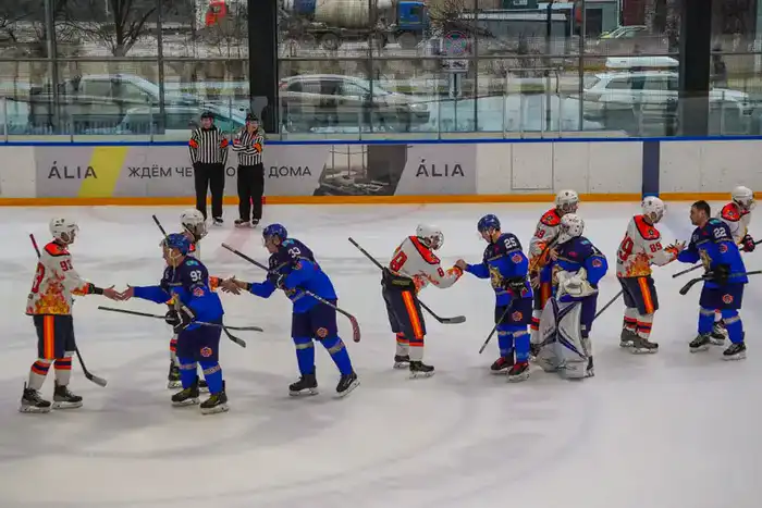 Сборная МЧС Казахстана принимает участие в международном хоккейном турнире спасателей (5)