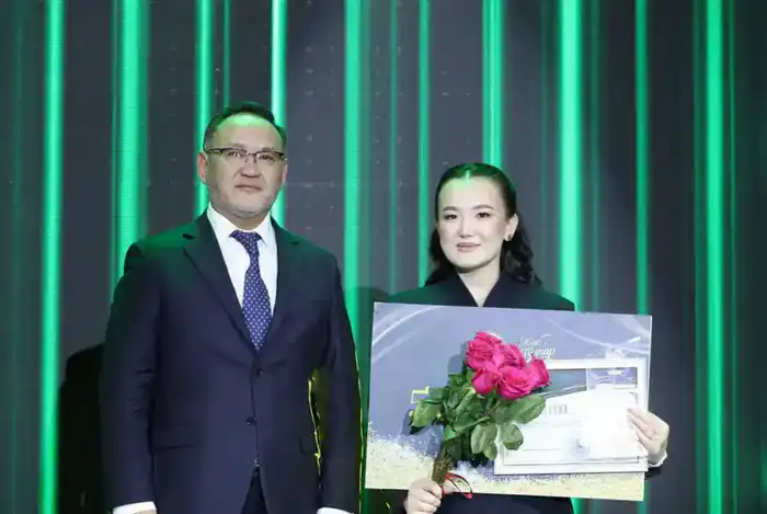 «Жас тұлпар – 2025»: награждены лучшие из молодежи Мангистау Астане