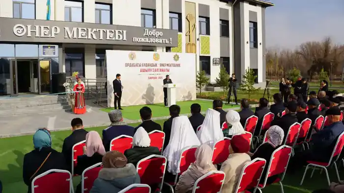 Музыкальную школу на 300 мест открыли в Туркестанской области на возвращенные активы (3)