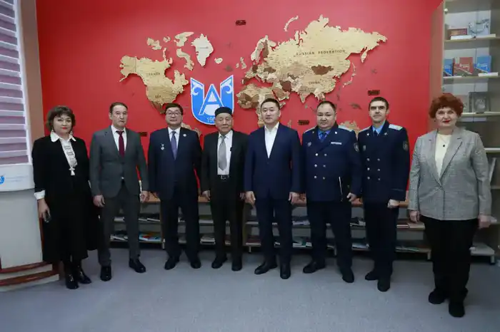 В Усть-Каменогорске состоялся круглый стол о роли граждан и государства в укреплении идеологии «Закона и порядка» (9)