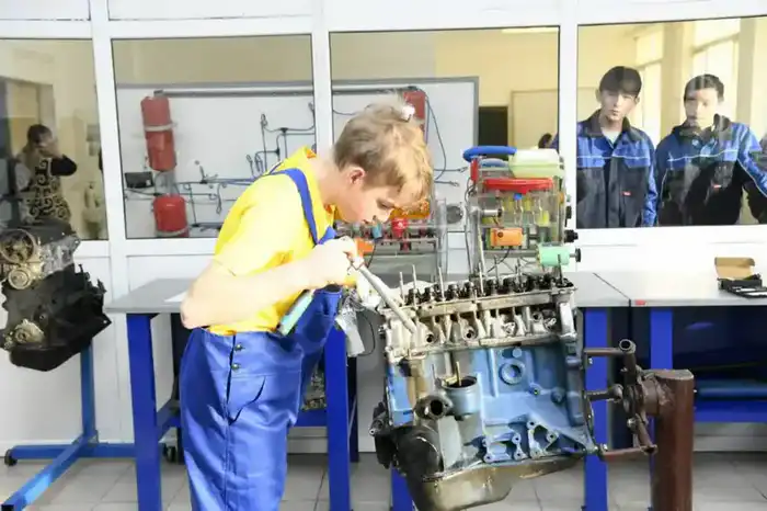 В Астане прошёл конкурс «Лучший слесарь – 2025» среди студентов колледжей (4)