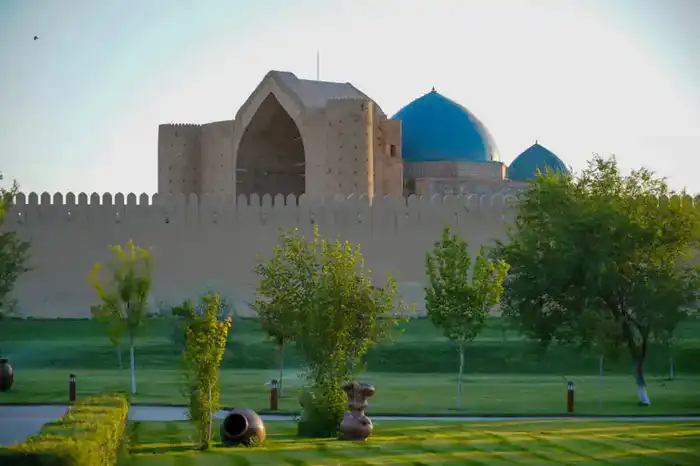 ТУРКЕСТАН: РАССМОТРЕЛИ ВОПРОС УЛУЧШЕНИЯ ИНФРАСТРУКТУРЫ ИСТОРИКО-КУЛЬТУРНЫХ ОБЪЕКТОВ (3)