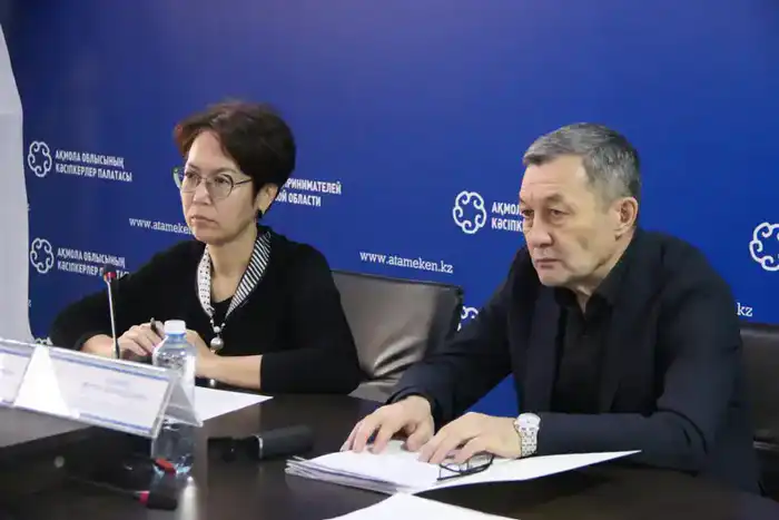 Организацию производства в учреждениях УИС обсудили на встрече с бизнесменами в Акмолинской области (2)