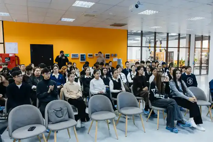 В рамках экологической акции «Таза Қазақстан» состоялась встреча с молодёжью (9)