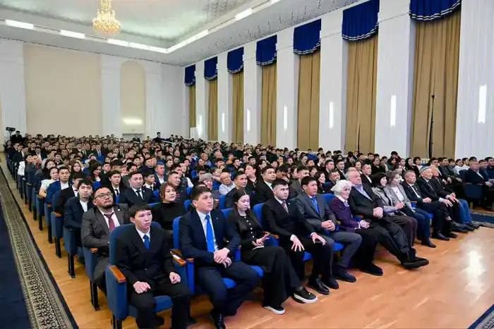 В Семее отметили достижения спортсменов и работников спортивной отрасли области Абай в рамках мероприятия 'Жыл үздігі – 2025' Астане