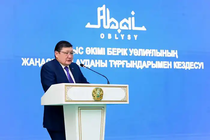 Обсуждение социально-экономического развития района Жаңасемей с акимом области Бериком Уали Астане