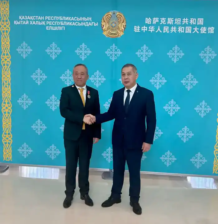 Награда для президента университета в Астане Астане