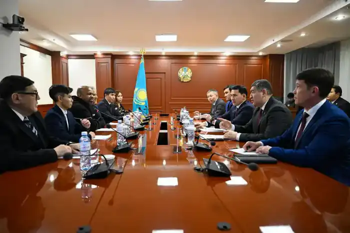 Рой Джонс в Казахстане: бокс или вдохновение? Астане