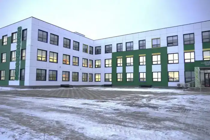 В городе Уральске открылась новая школа! (3)