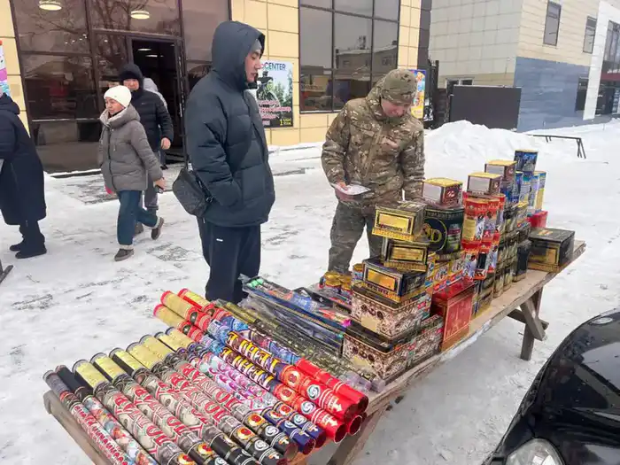 МЧС проводит акцию «Пиротехника» для предотвращения пожаров от фейерверков Астане
