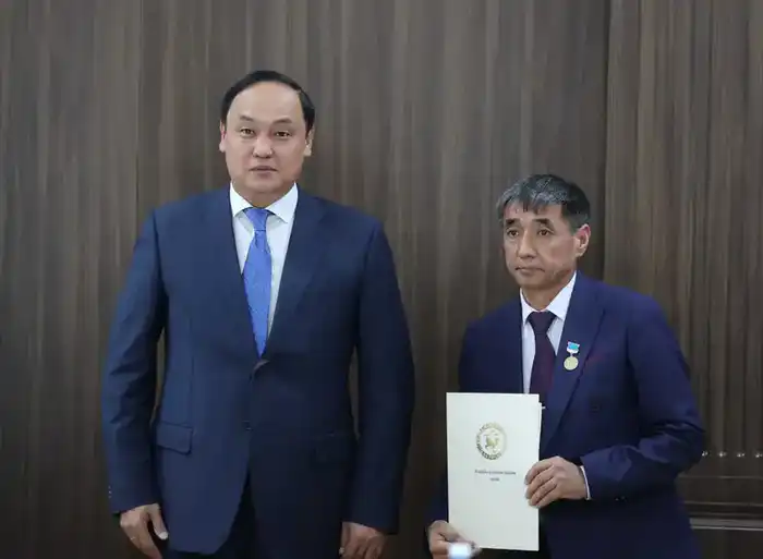 Лучших педагогов наградили в Жамбылской области (6)