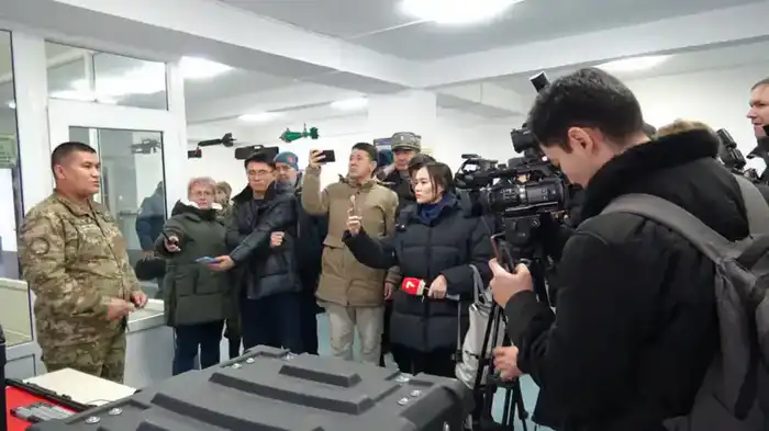 В Алматы журналистов ознакомили со спецификой обучения в военных учебных заведениях МО РК Астане