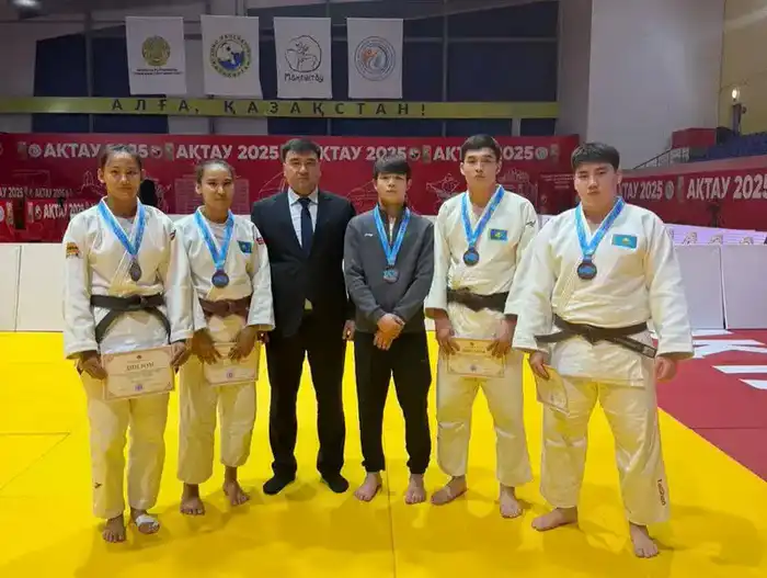 Юные дзюдоисты из Астаны стали чемпионами в смешанных командных соревнованиях в Актау Астане