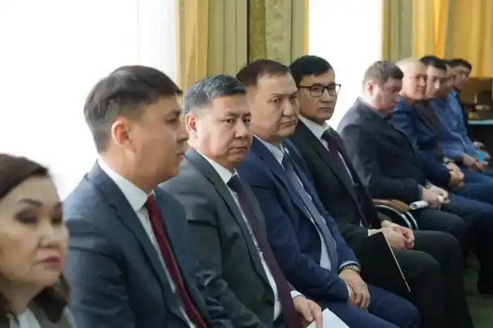 Ермек Кенжеханұлы провел встречу с населением Акмолинской области (3)