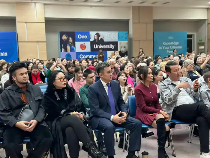 Инклюзивный творческий фестиваль «Жүректен жүрекке» для детей с особыми потребностями (2)