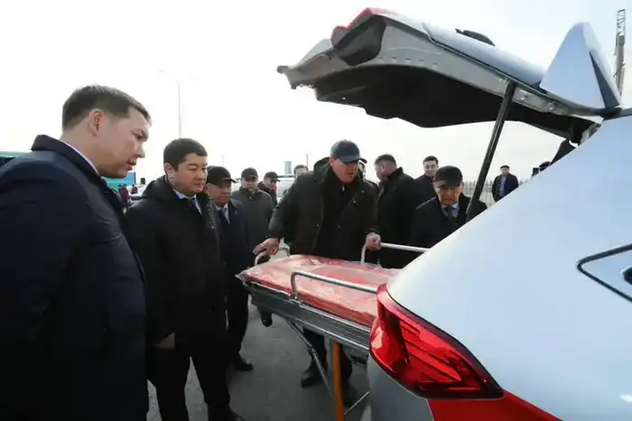 Новые санитарные автомобили в Мангистауской области: шаг к улучшению медицинских услуг в сельских районах Астане