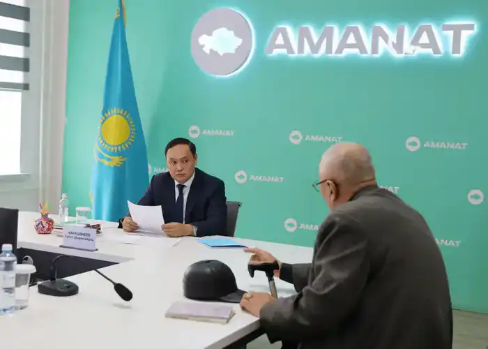 Ербол Карашукеев провел прием граждан (2)