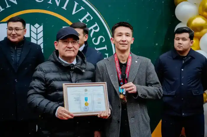 Астанада жастарға арналған спорттық воркаут аймағы ашылды (2)