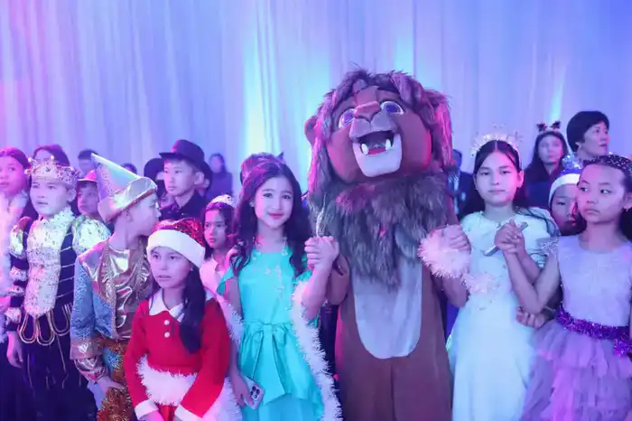 Президентская елка прошла для школьников Актюбинской области (8)