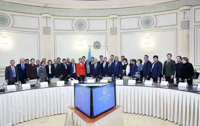 Заместитель акима Алматы Абзал Нукенов встретился с руководителями вузов (3)