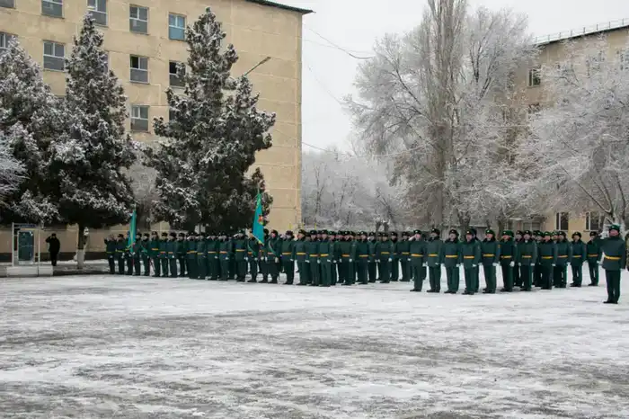 Воинским частям Десантно-штурмовых войск вручили Боевые знамена (6)