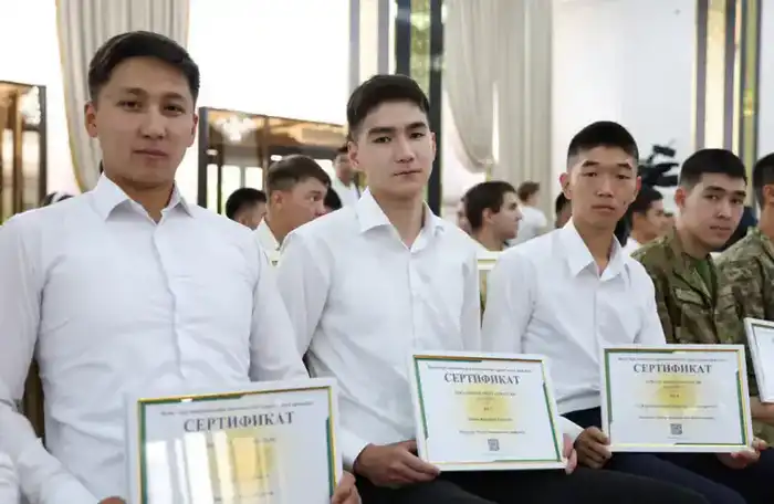 Военнослужащие призыва «Осень-2024» получили более тысячи образовательных грантов (7)