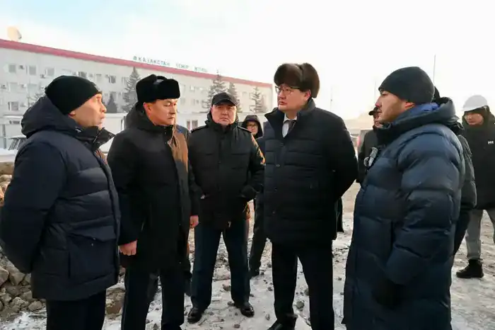 Здание железнодорожного вокзала в Семее модернизируется (3)