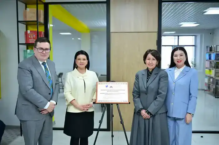 В Казахстане впервые открылся Международный центр развития исследовательских компетенций (8)