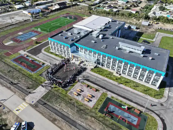 Создание 86 тысяч новых ученических мест способствует улучшению образовательной инфраструктуры и борьбе с дефицитом мест в школах Астане