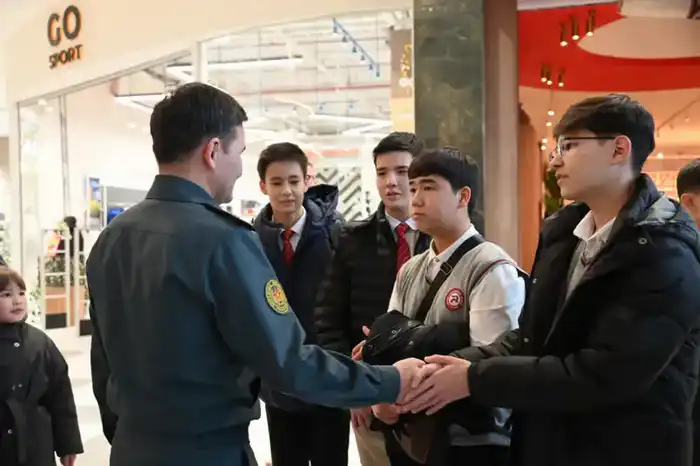 В Мангистауской области прошла патриотическая акция в поддержку призыва в армию (2)