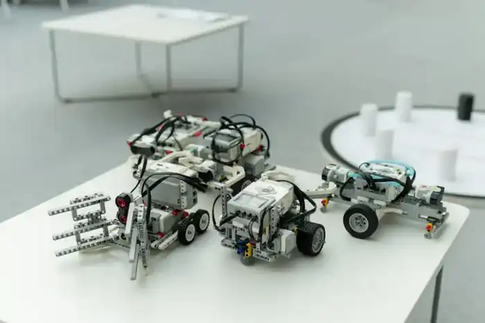 Роботы в действии: кто станет гением соревнований? Астане