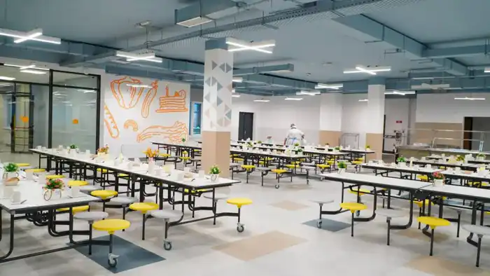 Успехи в ликвидации трехсменных и аварийных школ в Акмолинской области Казахстана Астане