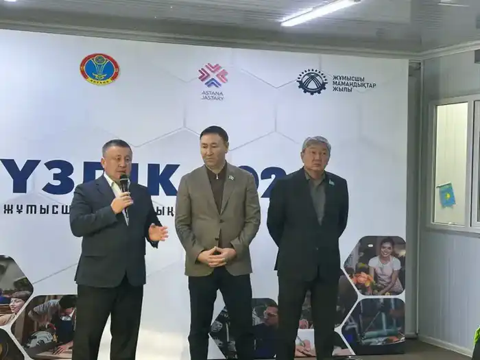 Год рабочих профессий: лучших водителя техники и механизатора определяли в Астане (3)