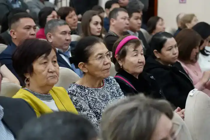 Обсуждение социально-экономических вопросов на встрече акима с жителями Кокшетау Астане