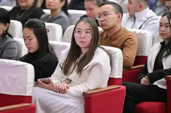 Серик Жарасбаев провёл встречу с населением Павлодарской области (4)