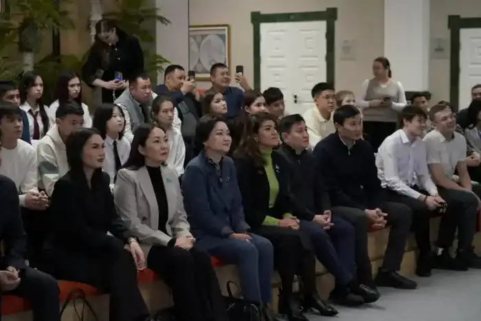 Год рабочих профессий: итоги проекта «Үздiк» подвели в Астане (2)