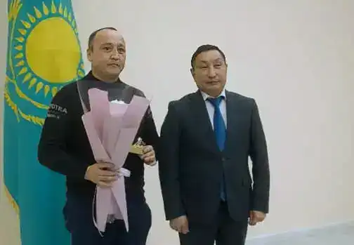 В Абае очередникам вручили ключи от новых квартир (4)