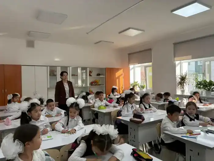 Участие молодежи и волонтеров в экологической акции «Таза Қазақстан» в Шымкенте Астане