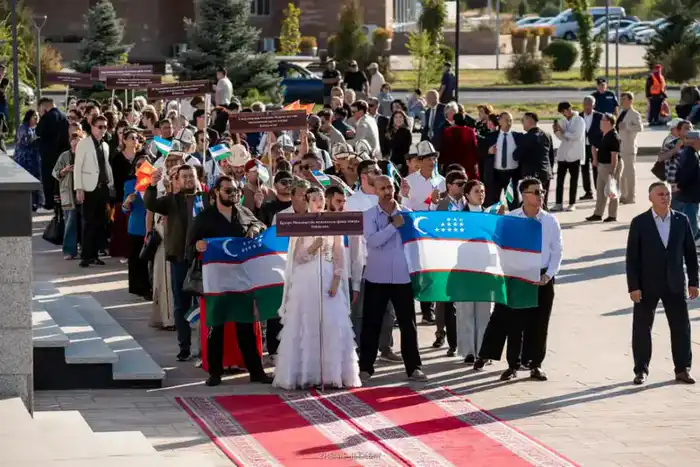 В области Жетісу драматическому театру им. Б. Римовой присвоен академический статус (4)