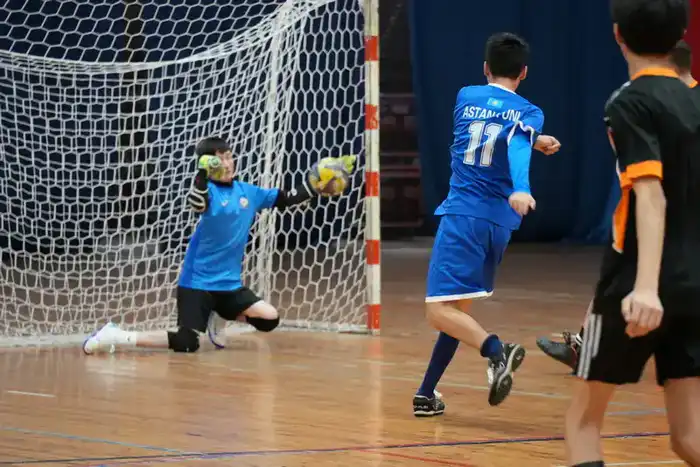 Инклюзивный футбольный матч прошёл в Караганде (10)