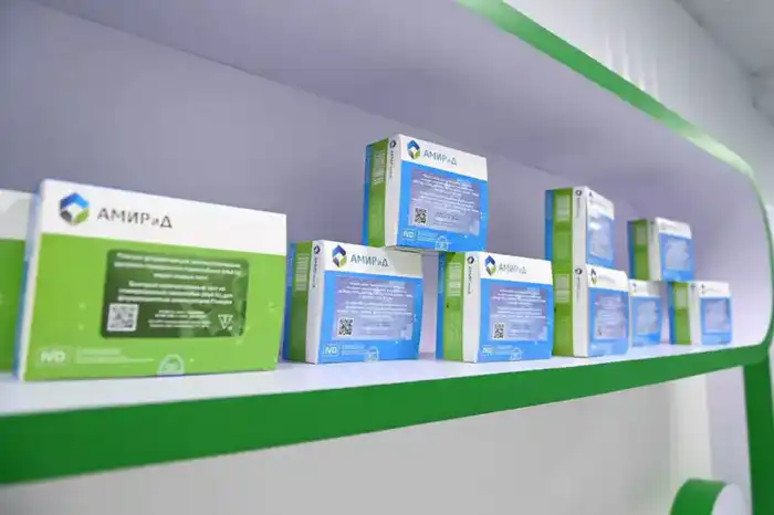 Глава государства ознакомился с деятельностью фармацевтических предприятий Жамбылской области (4)