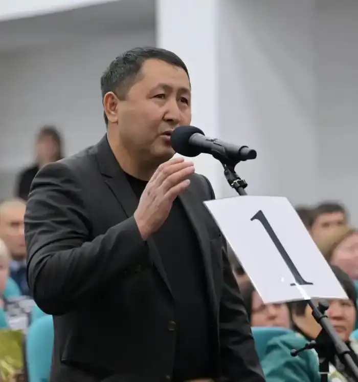 Сегодня аким области Асаин Байханов встретился с жителями Щербактинского района и обсудил актуальные вопросы (6)