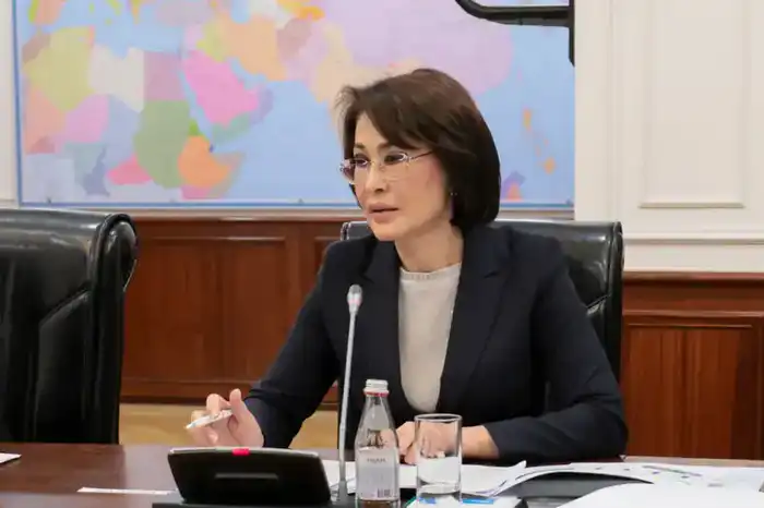 Олжас Бектенов провел совещание по вопросам финансовой дисциплины и цифровизации сферы здравоохранения (2)